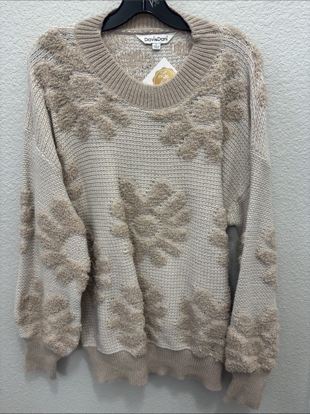 DAVI & DANI Beige Textured Floral Crewneck Sweater